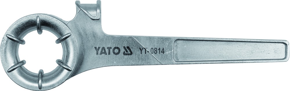 814