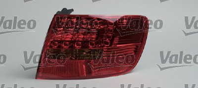 LAMPA TYLNA AUDI A6 03.06-08.11 PR LED