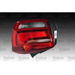 LAMPA TYLNA BMW 1 07.11- PR...