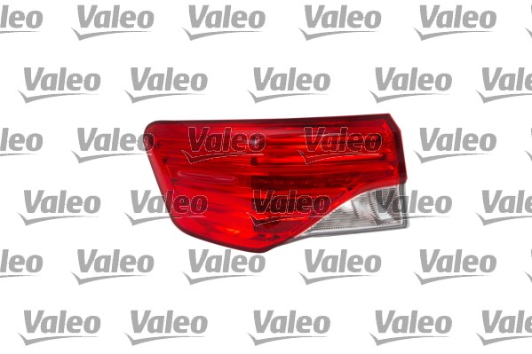 LAMPA TYLNA TOYOTA AVENSIS 02.09-10.18 LEWY LED