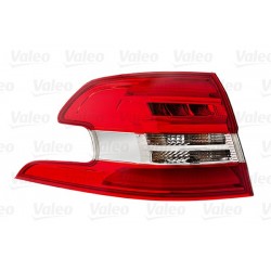 LAMPA TYLNA PEUGEOT 308 SW...