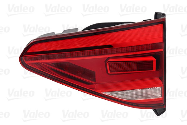LAMPA TYLNA VW TOURAN III 07.15- PR